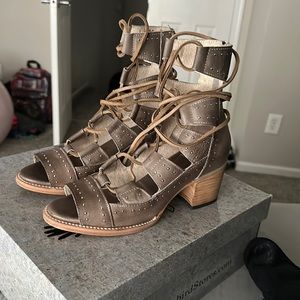 Freebird Hazel stone